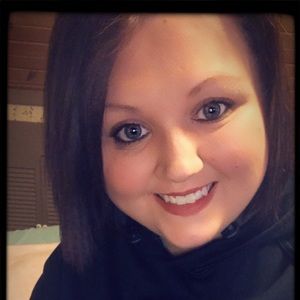 Meet your Posher, Abigail